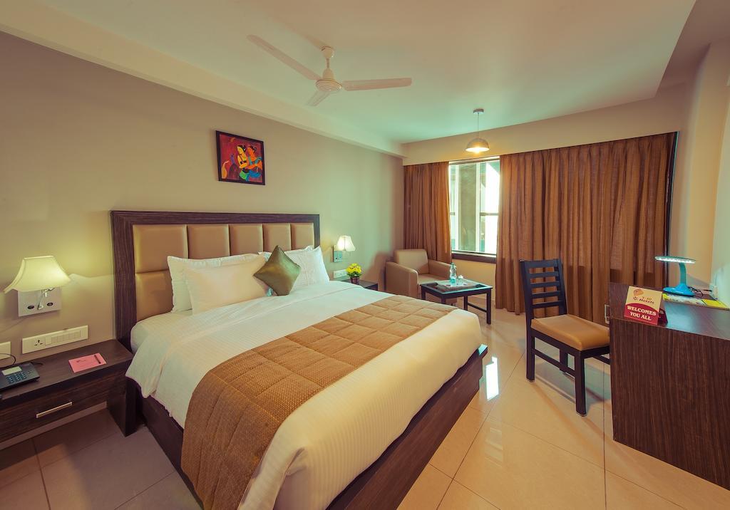 Plaza Hotel Trichy Tiruchirappalli Chambre photo